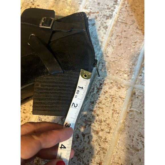 Korks Black Reynosa Stacked Heel Ankle‎ Bootie 7.5 - Picture 13 of 13